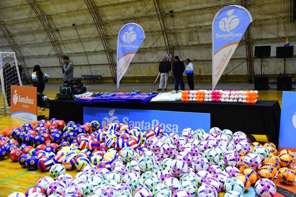 336425036_937169560833139_8695132927005495994_n