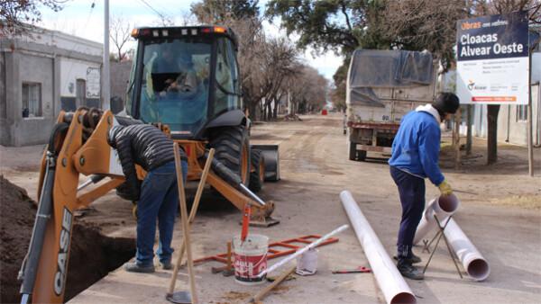FOTOS-Obra-de-Cloacas-en-Alvear-OesteIMG_3487-600x338
