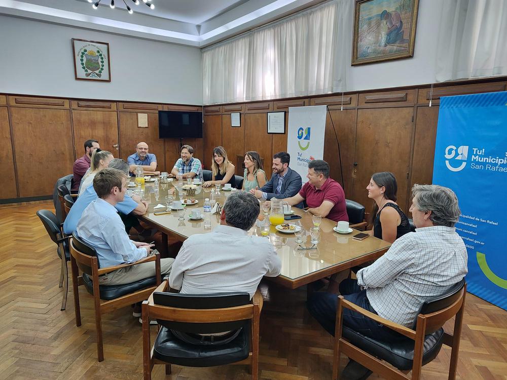 2984fb40-3017-45ea-b98a-763e40a22507-scaled