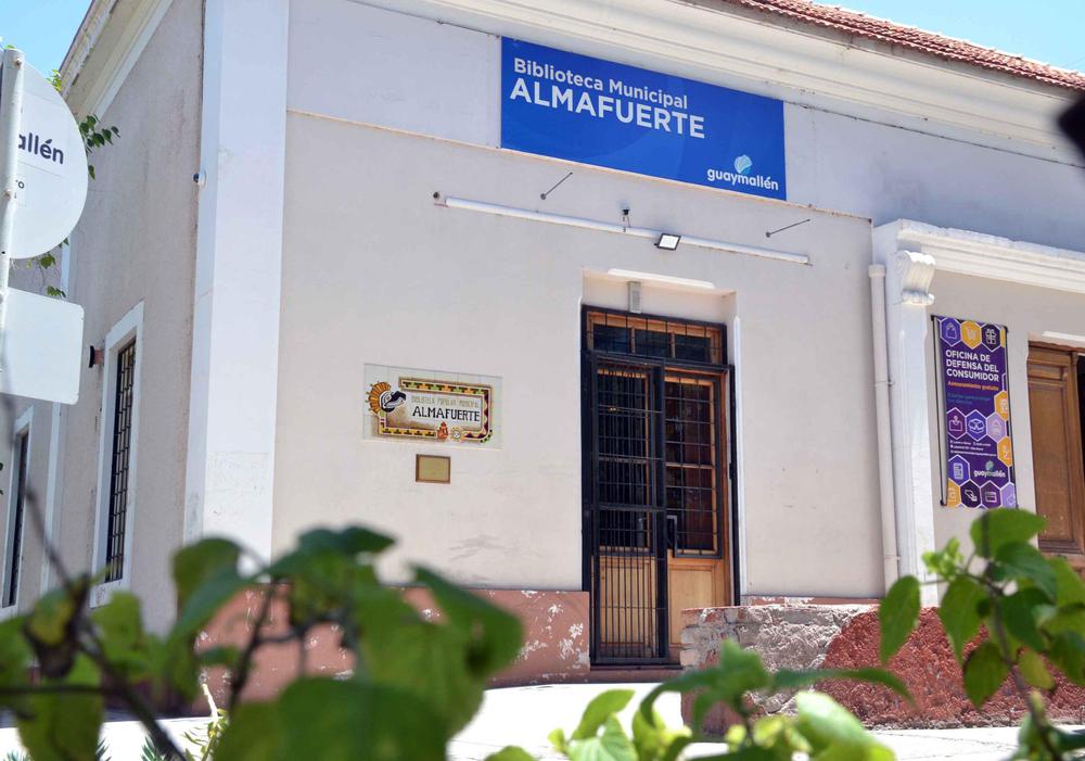Biblioteca-Almafuerte-1-scaled