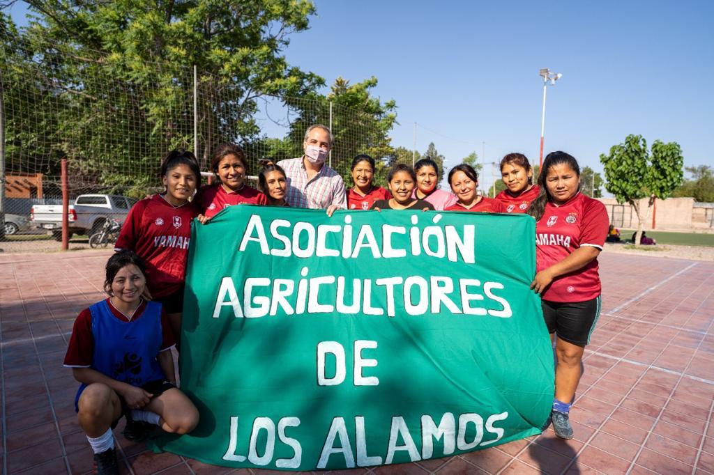 Encuentro-de-futbol-de-Mujeres-Rurales-en-Maipu