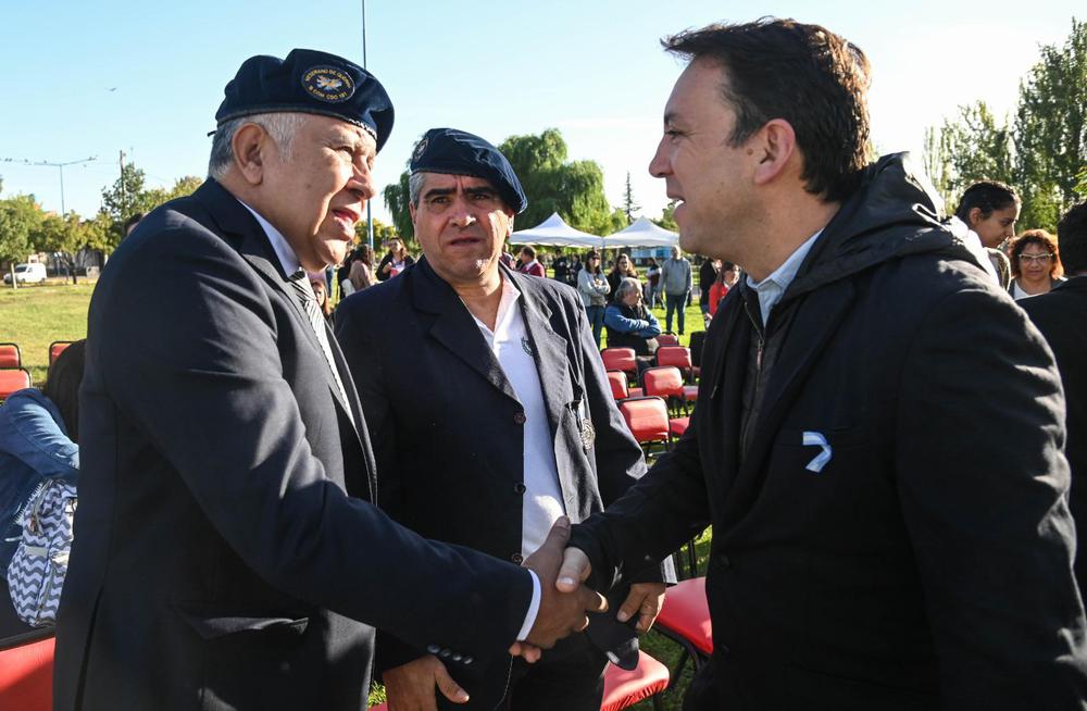 acto-homenaja-veteranos-y-caídos-en-malvinas-garcia-zalazar-ex-combatiente