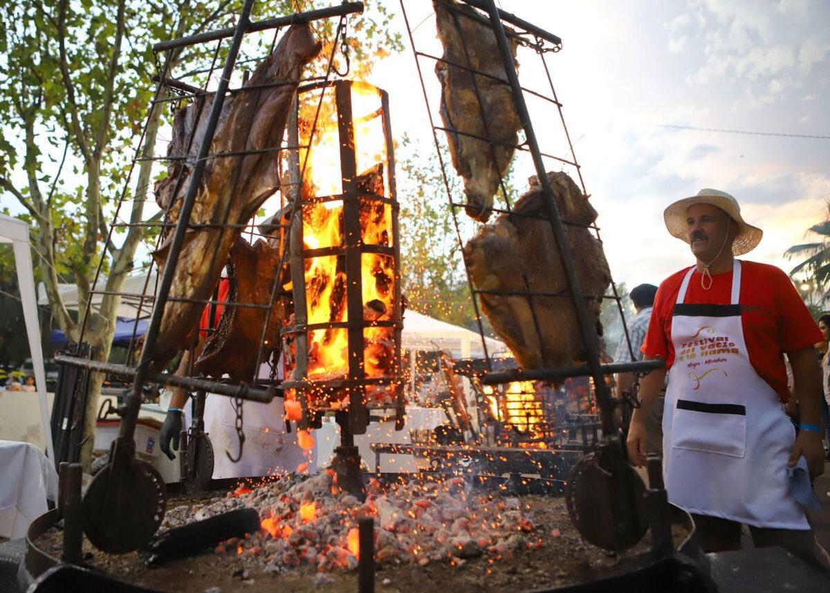 Maipu-festival-vacio-a-la-llama-2-1200x857