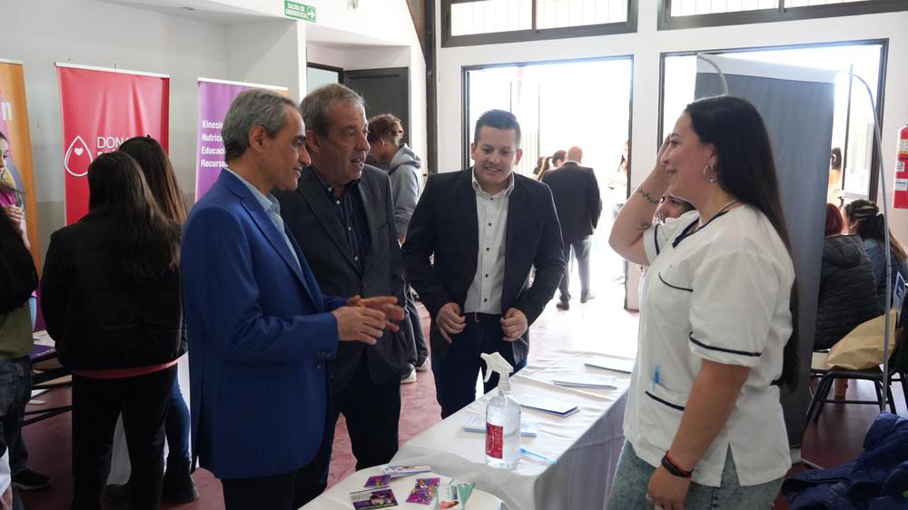 LA-EXPOEDUCATIVA-2022-SE-REALIZO-EN-EL-CENTRO-UNIVERSITARIO-LA-COLONIA-33