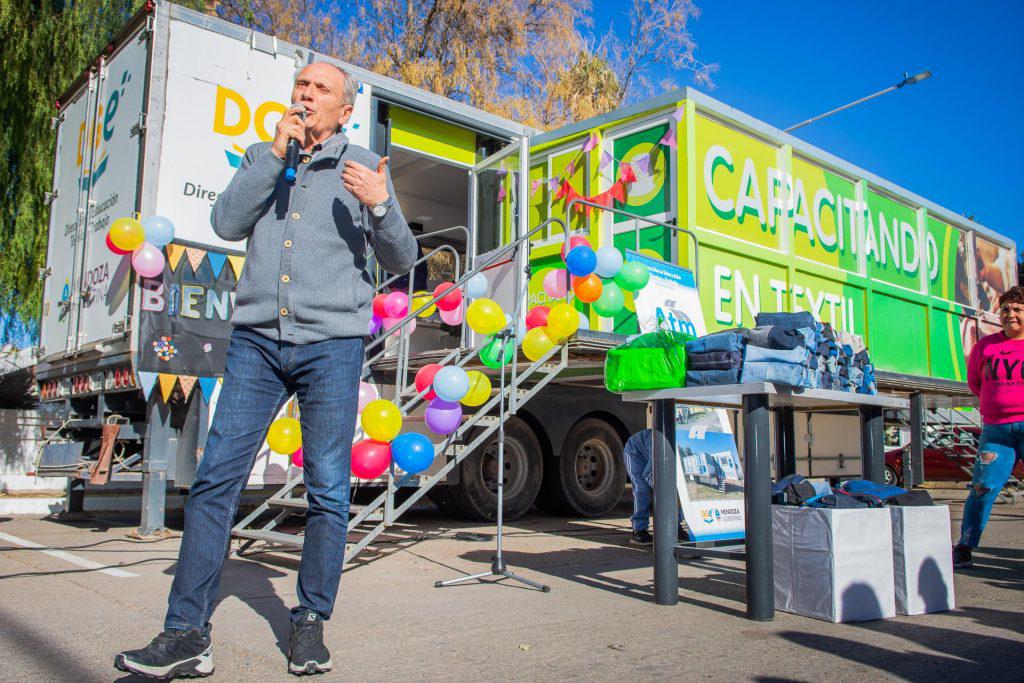 363391708_605838475070406_4439518942928911662_n-1024x683