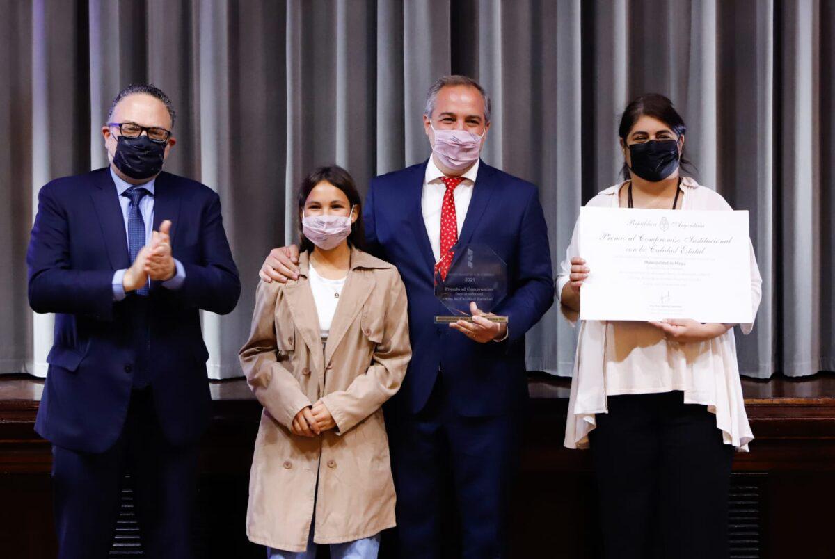 Maipu-Premio-Nacional-a-la-Calidad-2-1200x804