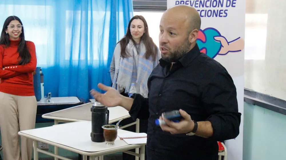 ELEGI-CUIDARTE-Charla-sobre-Adicciones-en-la-Escuela-Tecnica-4-113-5