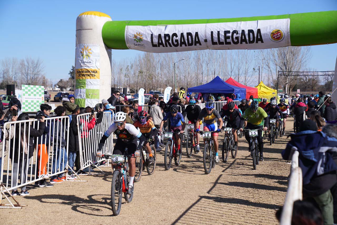EN-JUNIN-SE-DISPUTO-LA-PRIMERA-FECHA-DEL-TORNEO-DE-MOUNTAIN-BIKE-15