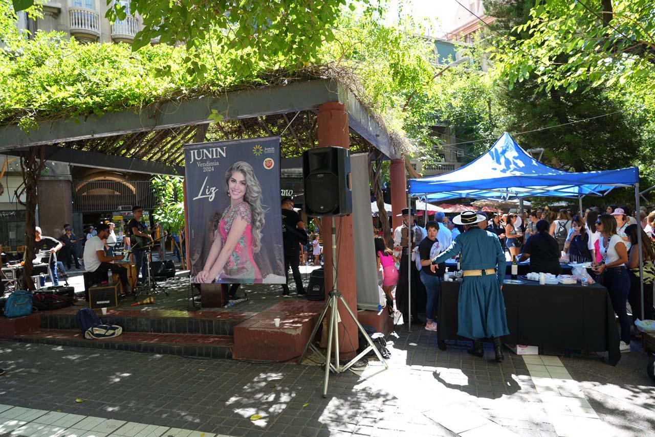 promocion-turistica-reina-departamental-junin-2024-13