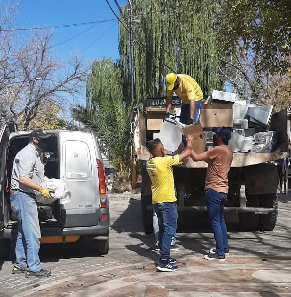 Recoleccion-de-residuos-electronicos-en-Lujan