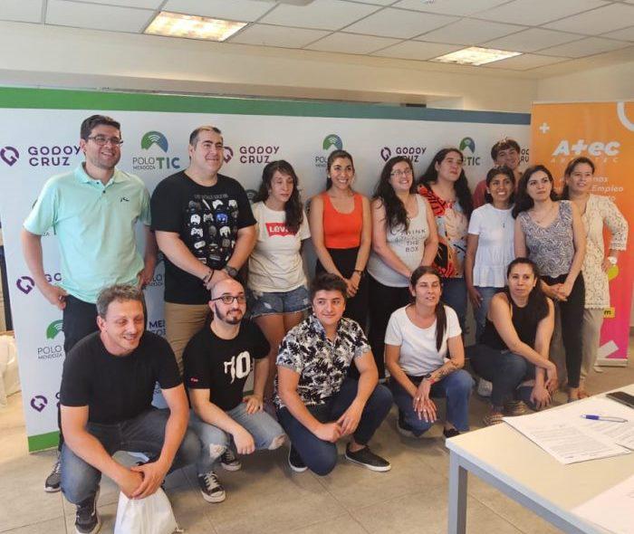 WhatsApp-Image-2023-12-12-at-17.12.32-700x1244