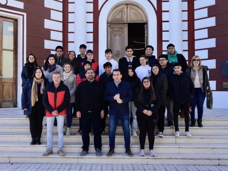 escuela-san-rafael-en-godoy-cruz-tadeo-garcia-zalazar-768x578