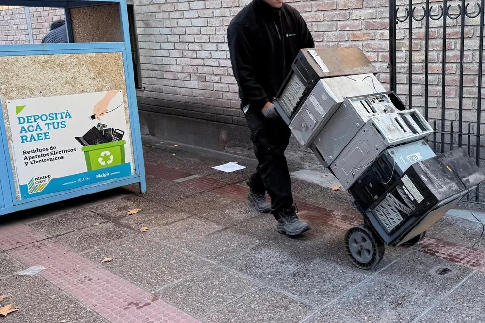 Residuos eléctricos y electrónicos Maipú 2