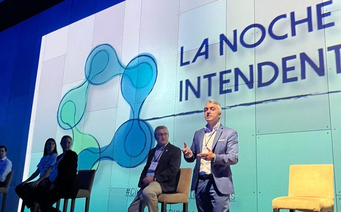Bragagnolo-encabezo-la-primera-edicion-de-La-Noche-de-Intendentes-1125x1500