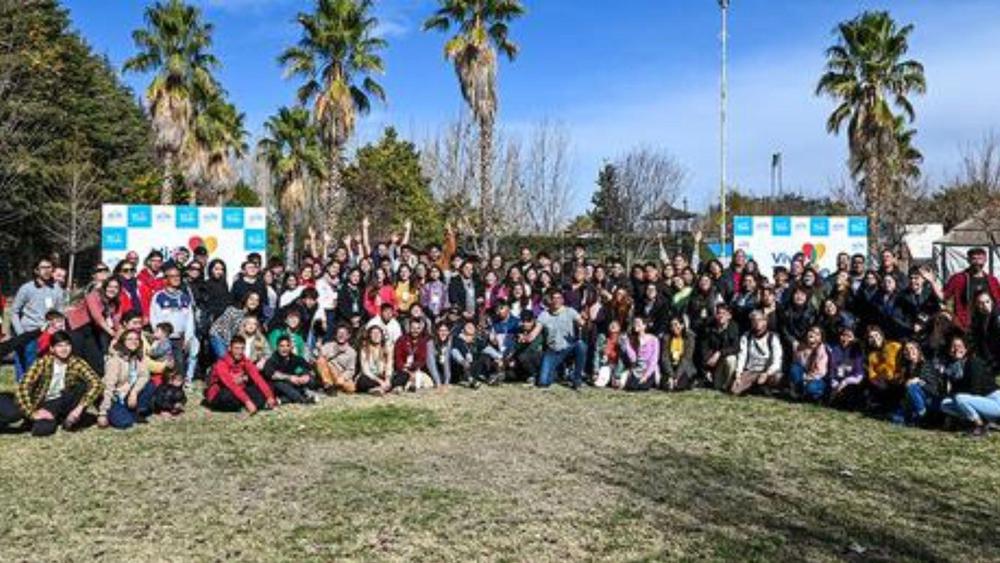 presentacion medicina y salud ilustrativo infantil celeste