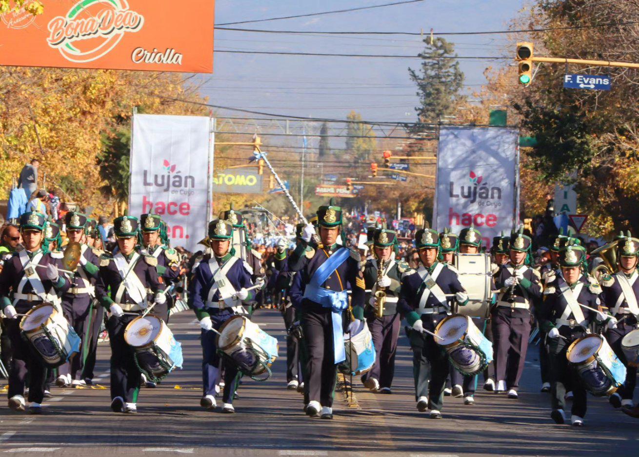 Desfile 168° aniversario