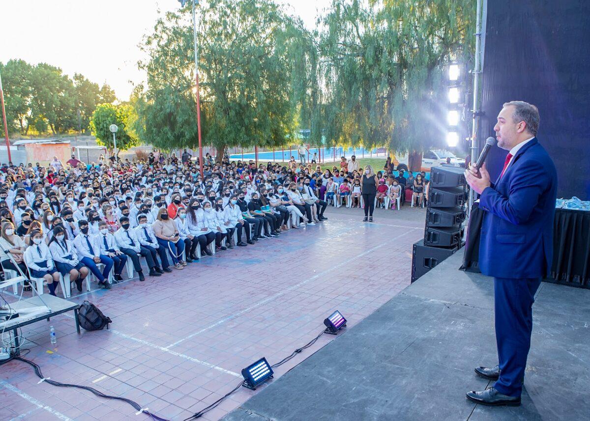 Stevanato-escuelas-1-1200x857