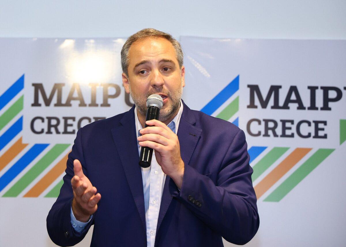 Vacunacion-Maipu-Matias-Stevanato-1200x857