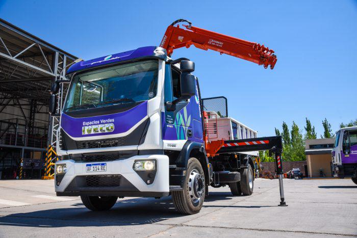 Camion-grua-2022-1-700x467