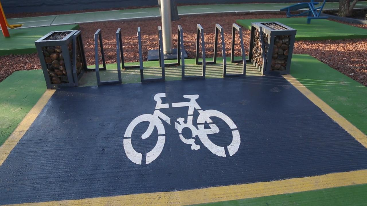 Nueva-plazoleta-en-el-Juan-XXIII