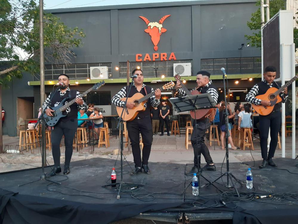 a5260d61-7bc0-4d88-b869-05d4aa1b9a8c